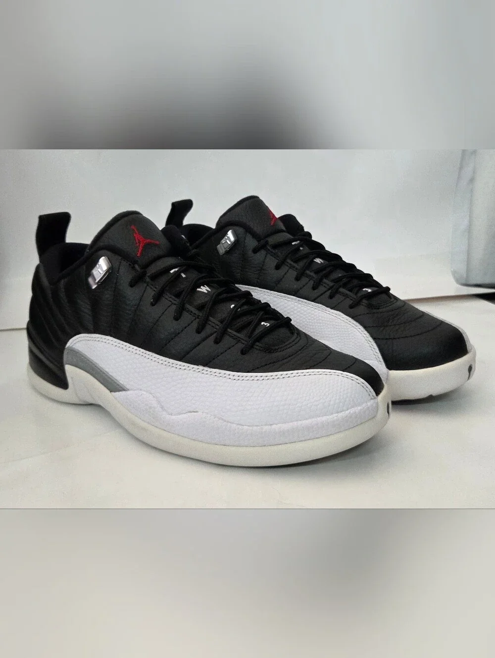 Level SS/New - Nike Air Jordan 12 Retro Low Playoffs 308317-004 Men's Size 8
